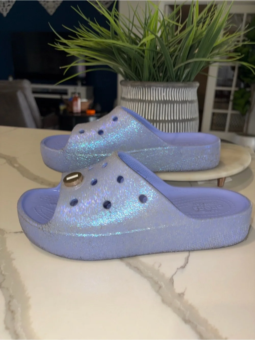 CROCS platform Shimmery Lavender Slide Sandals 6